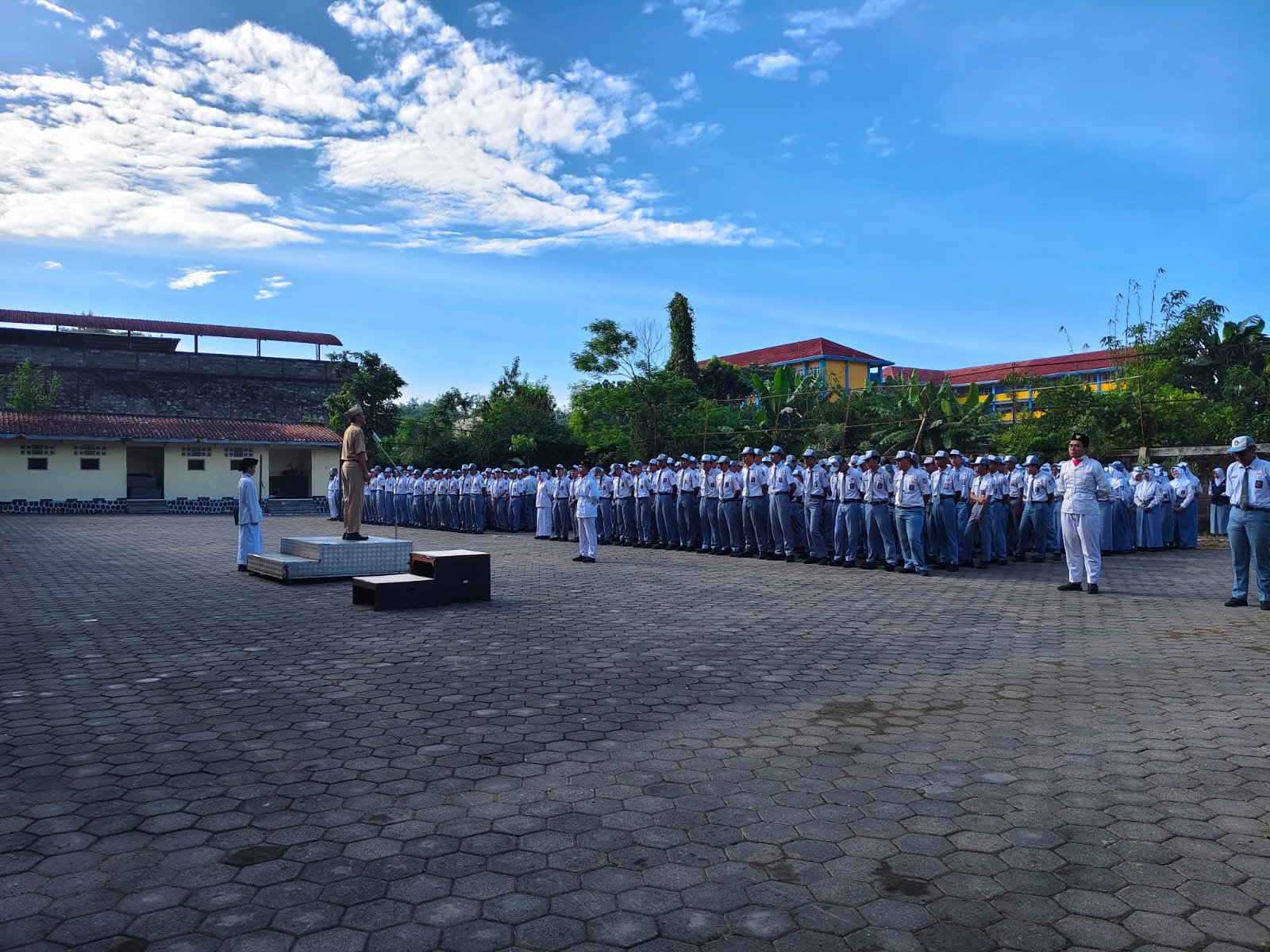 WhatsApp Image 2026-04-14 at 09.17.02 (1)